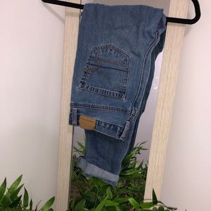 American eagle high wasted mom Jean size 0